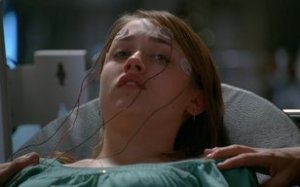 Fringe 2. Sezon 11. Bölüm